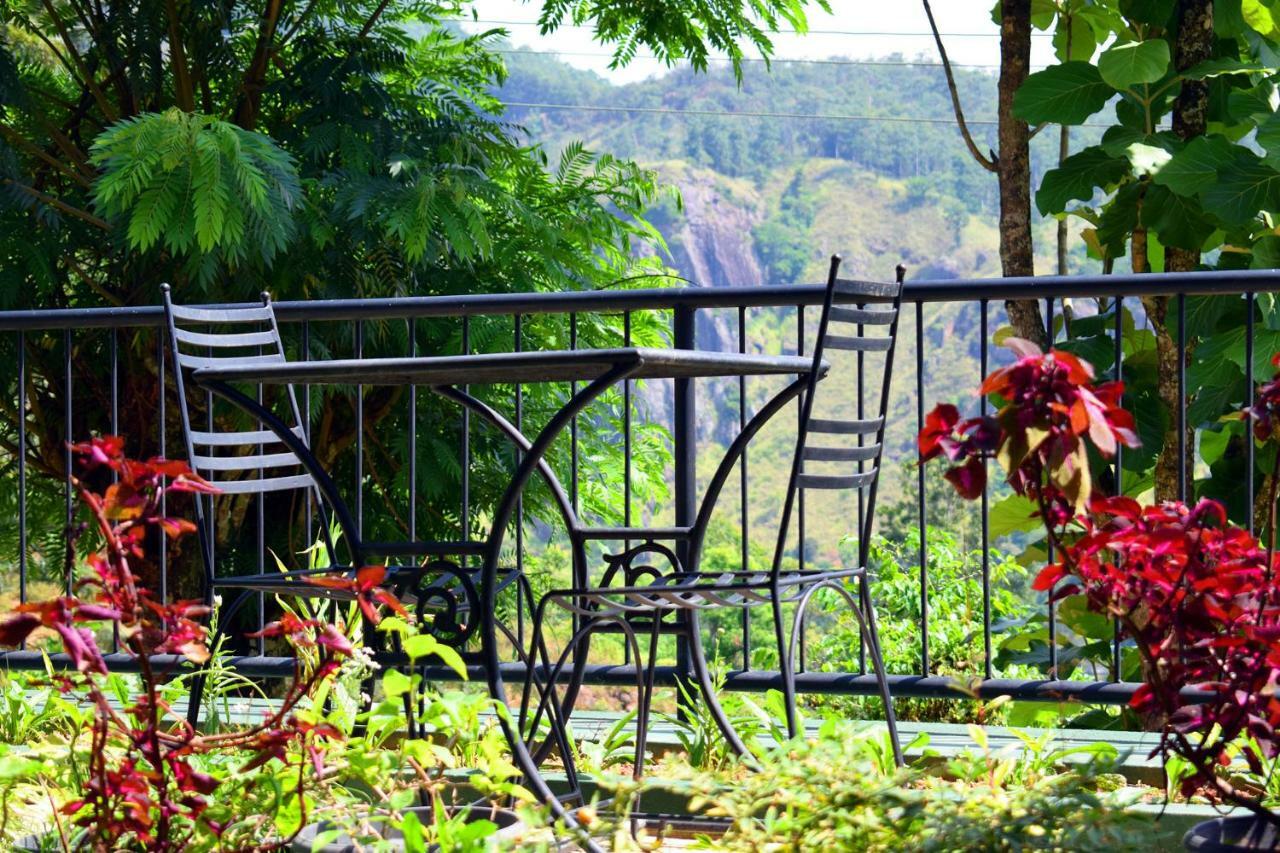 Bed and Breakfast The Chillout Ella Exterior foto